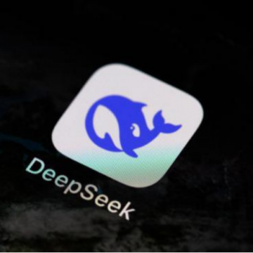 DeepSeek-V3.1 Debuts: Hybrid Inference, FP8 Precision and Domestic Chip Optimization Fuel Next-Gen Chinese AI